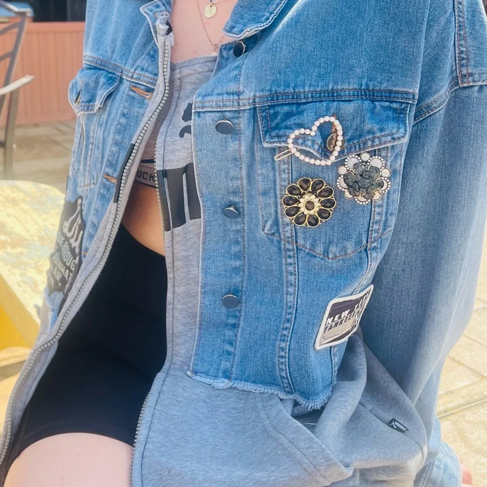 New York Yankees adorned jean jacket w/ vintage flair and attached Puma zip up. - Picture 6 of 16
